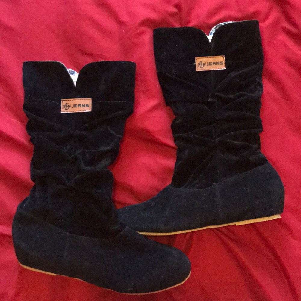Black Boots